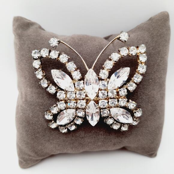 Vintage Mid-Century Clear Rhinestone Butterfly Brooch Pin Silver Tone - Picture 7 of 10